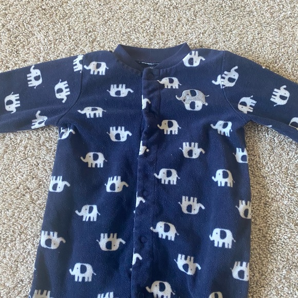 Carters baby boy 2 piece long sleeve footie bundle size 9 months - Picture 11 of 12